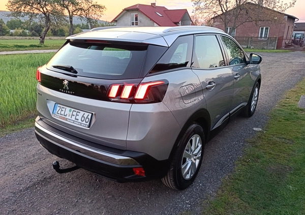 Peugeot 3008 cena 69900 przebieg: 132000, rok produkcji 2018 z Kamieńsk małe 596